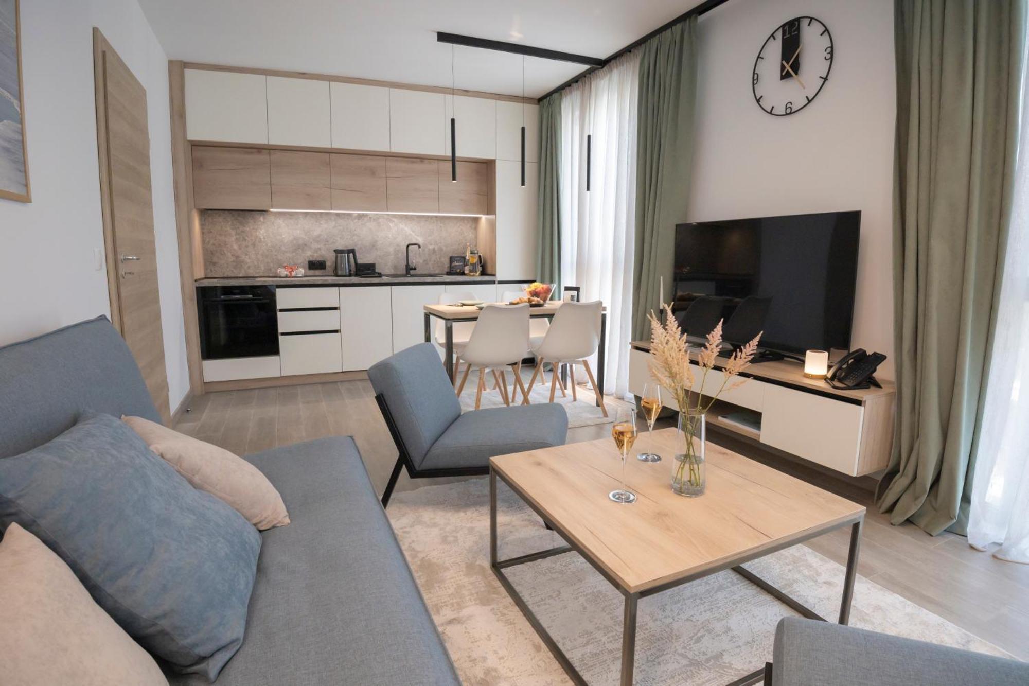 Azur Premium Resort Άγιος Κωνσταντίνος και Ελένη Εξωτερικό φωτογραφία